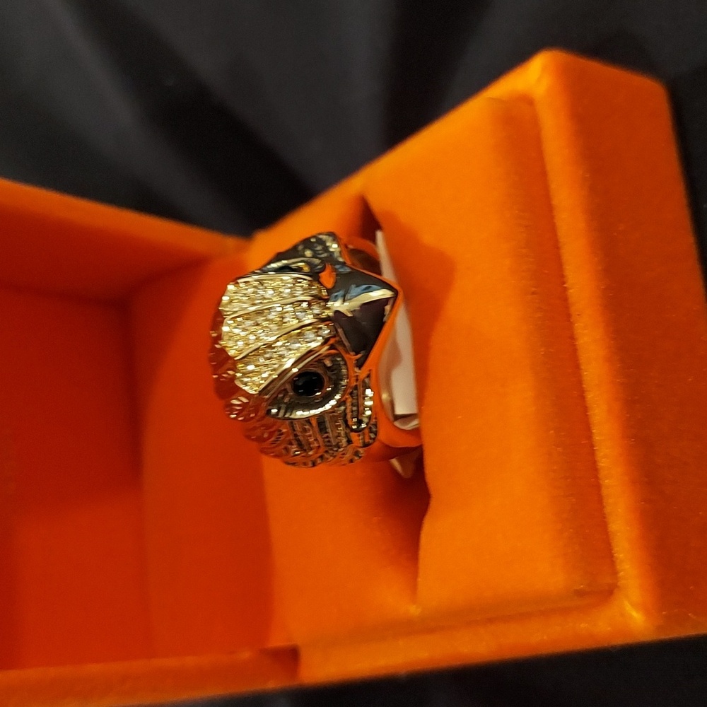 KURT GEIGER LONDON Pave' Crystal Eagle Ring Size 8 - Picture 4 of 6